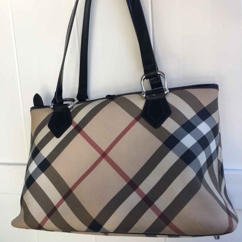 Burberry Classic Nova Check